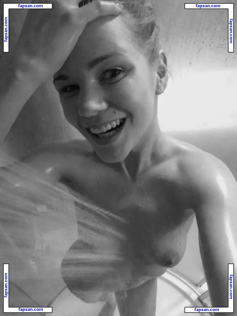 Sarah Kay nude photo #0017 from OnlyFans