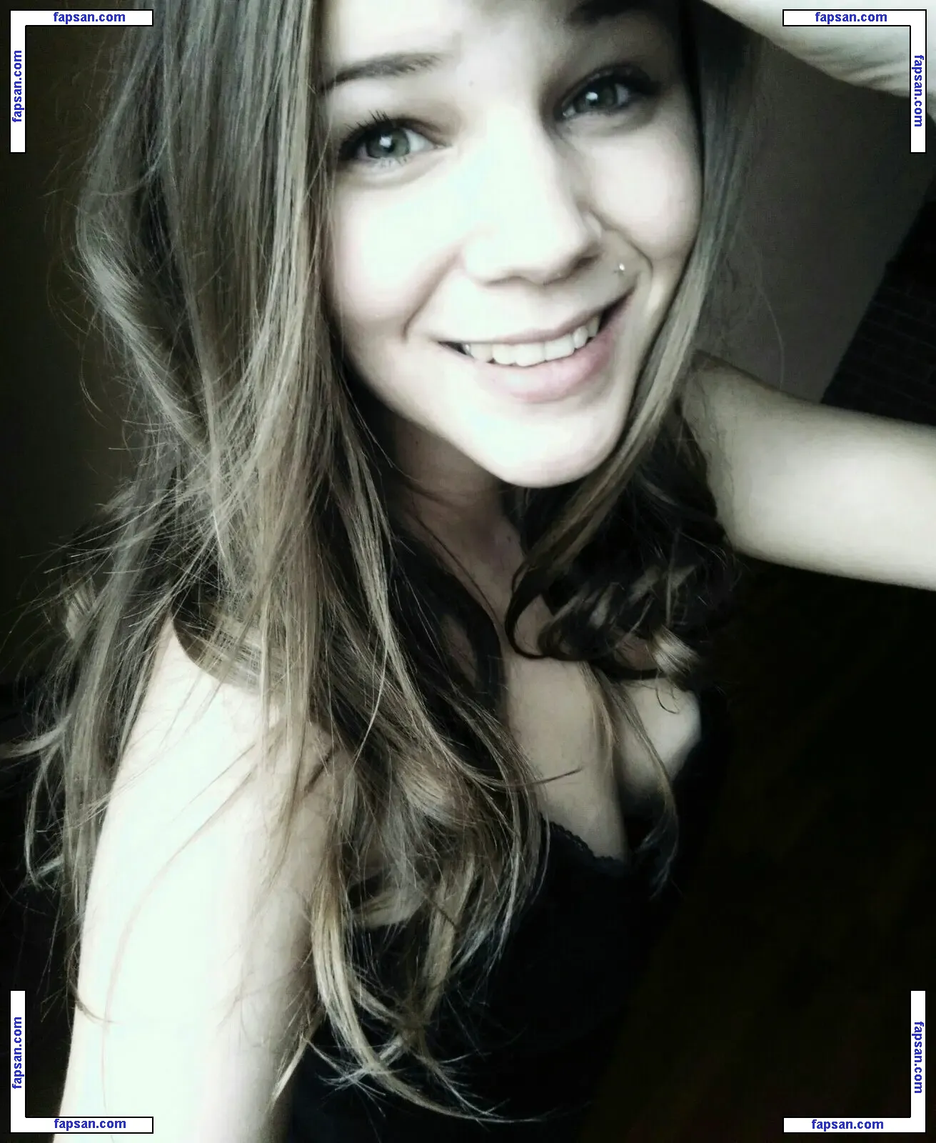 Sarah Kay nude photo #0021 from OnlyFans