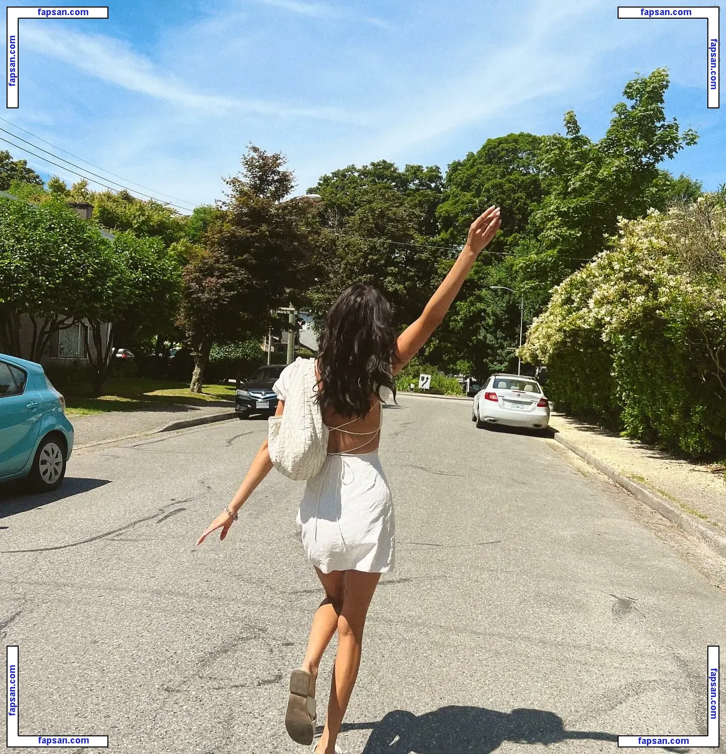 Sarah Lewis nude photo #0006 from OnlyFans