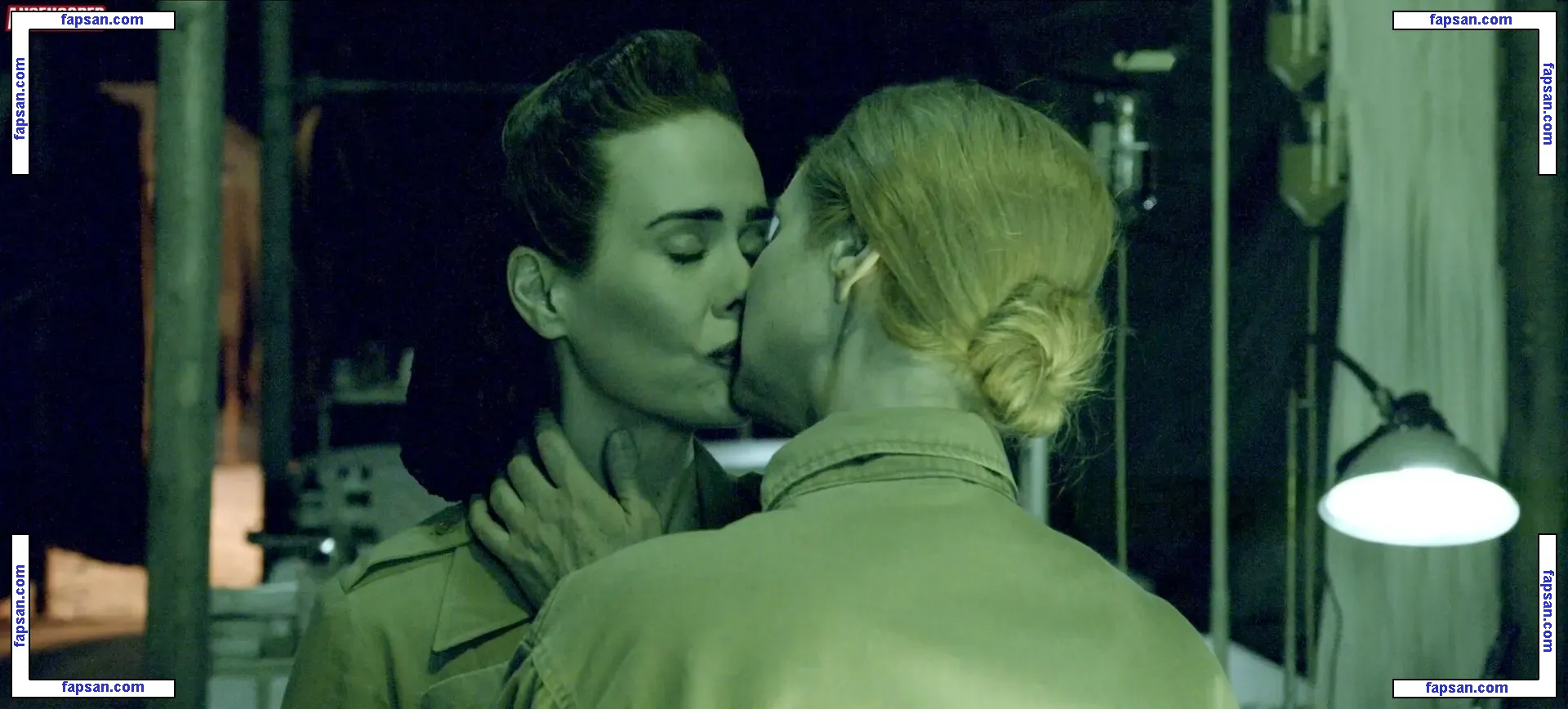 Sarah Paulson голая фото #0098 с Онлифанс