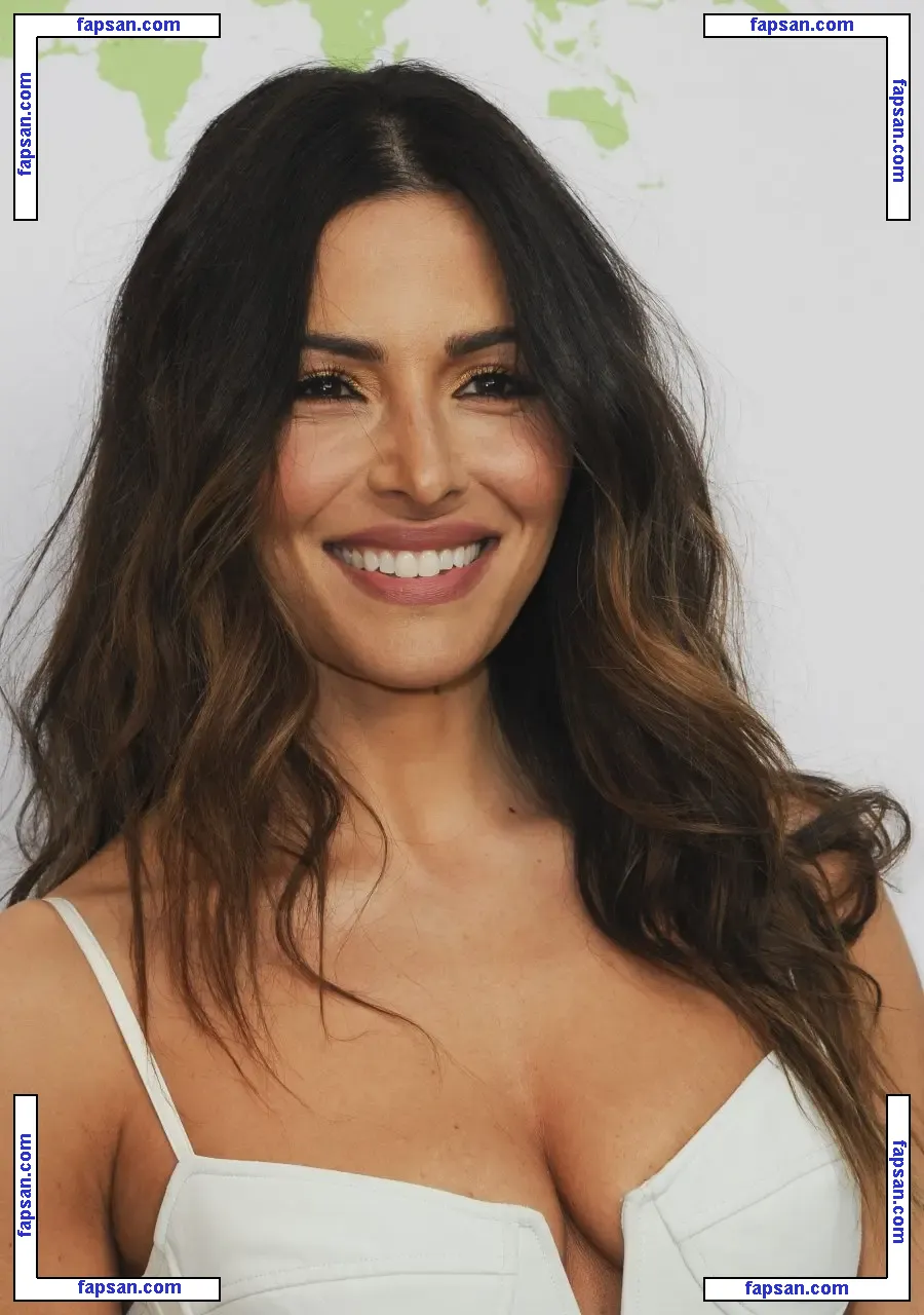 Sarah Shahi голая фото #0003 с Онлифанс