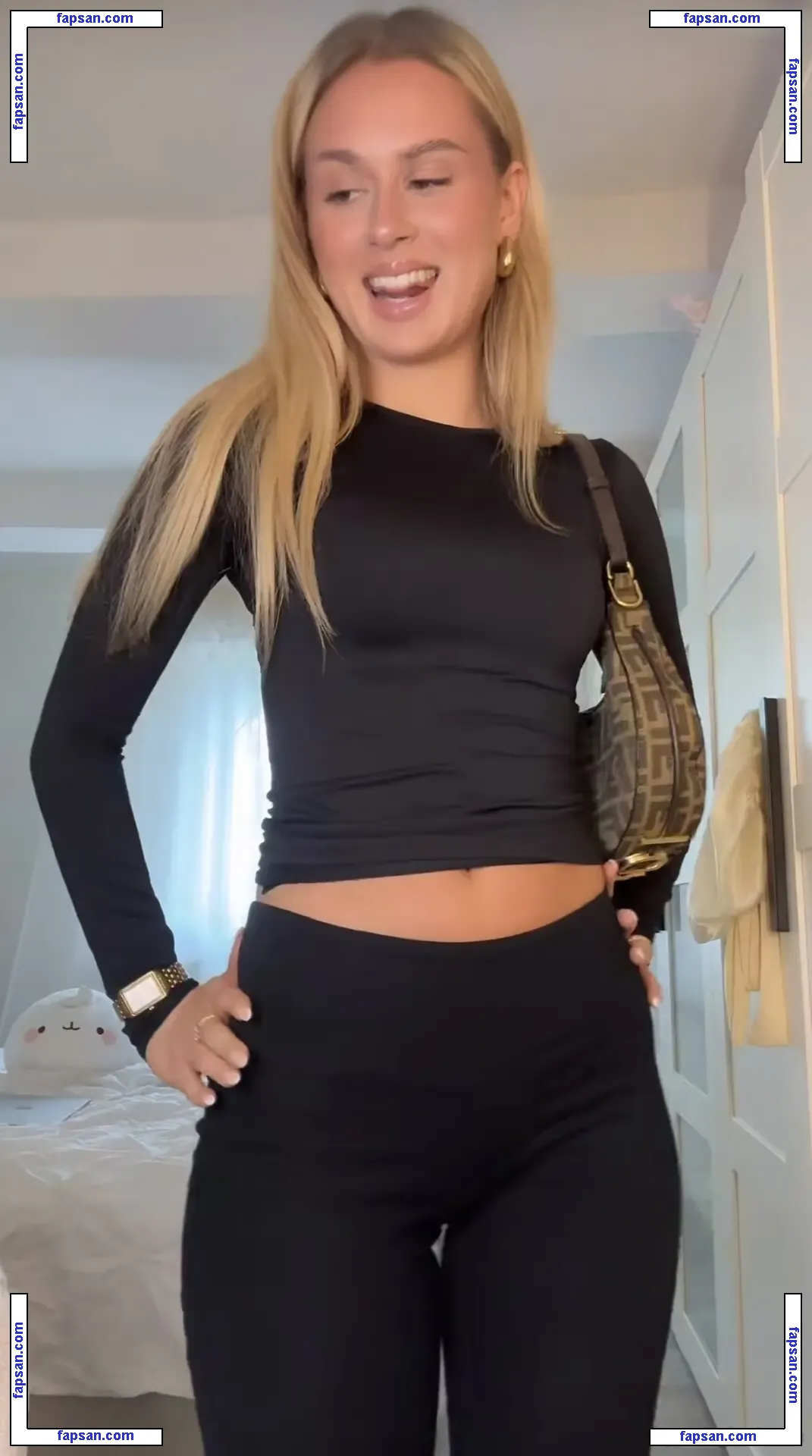 Sarah Skalischus nude photo #0002 from OnlyFans
