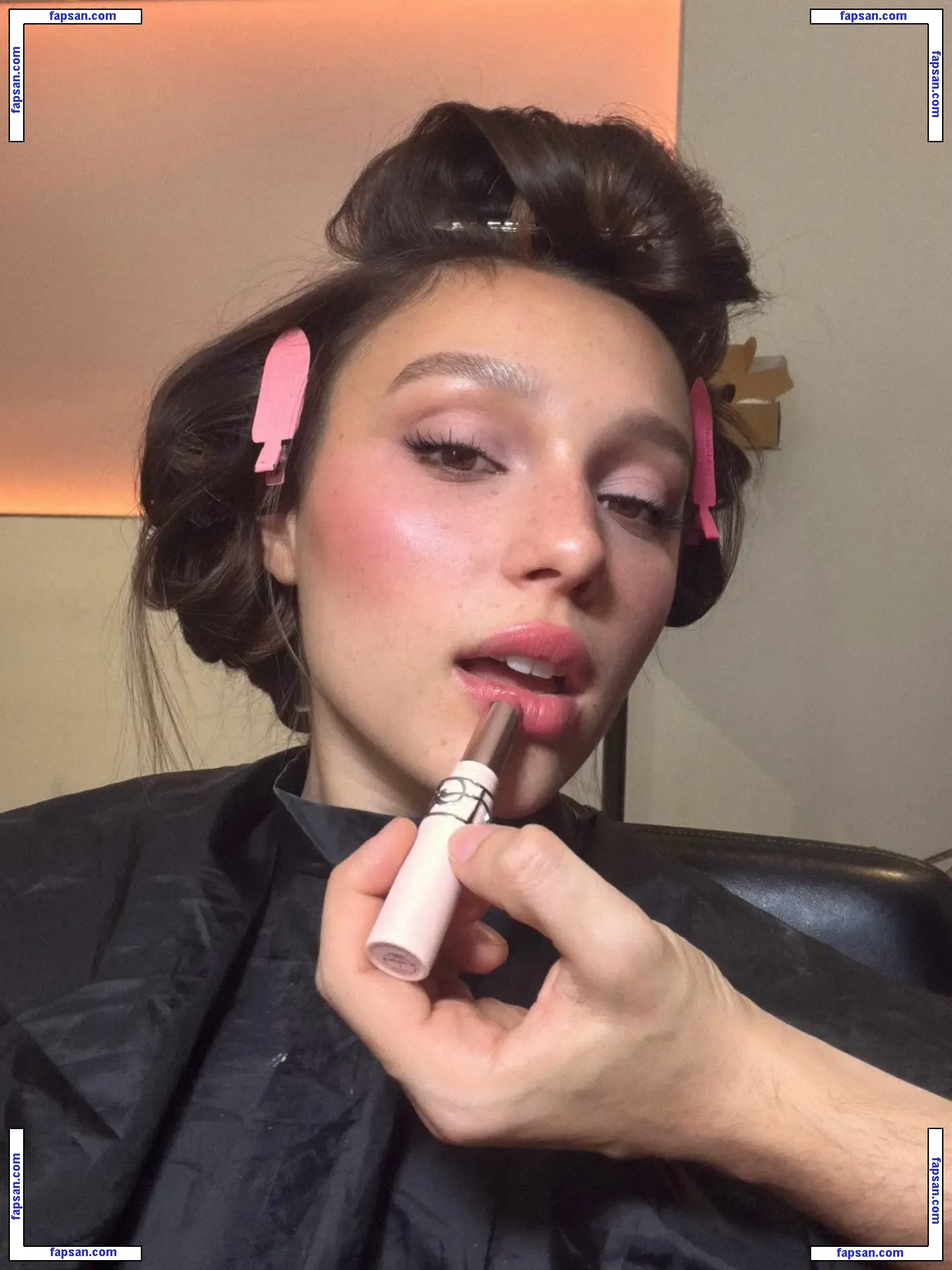 Sarah Toscano голая фото #0011 с Онлифанс