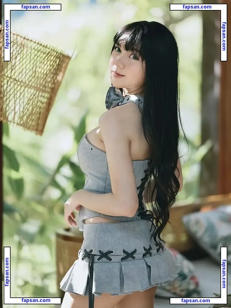 Sarah Viloid nude photo #0030 from OnlyFans