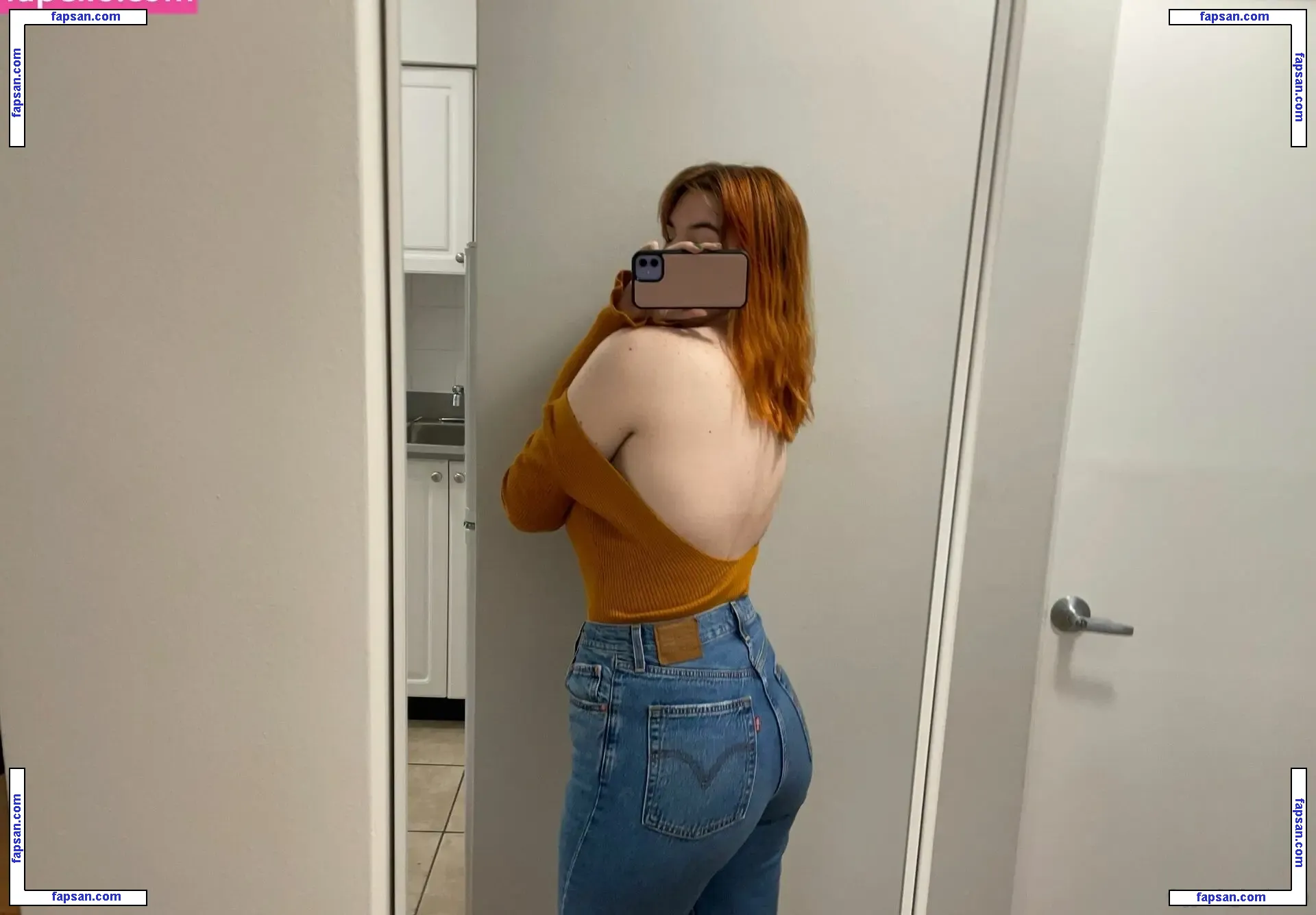 Sarah Z nude photo #0034 from OnlyFans