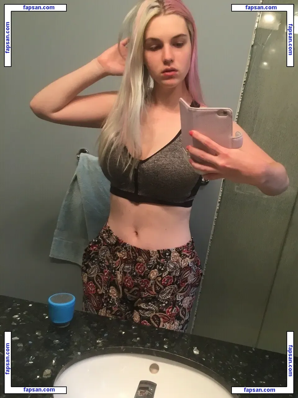 Sarah Z nude photo #0045 from OnlyFans