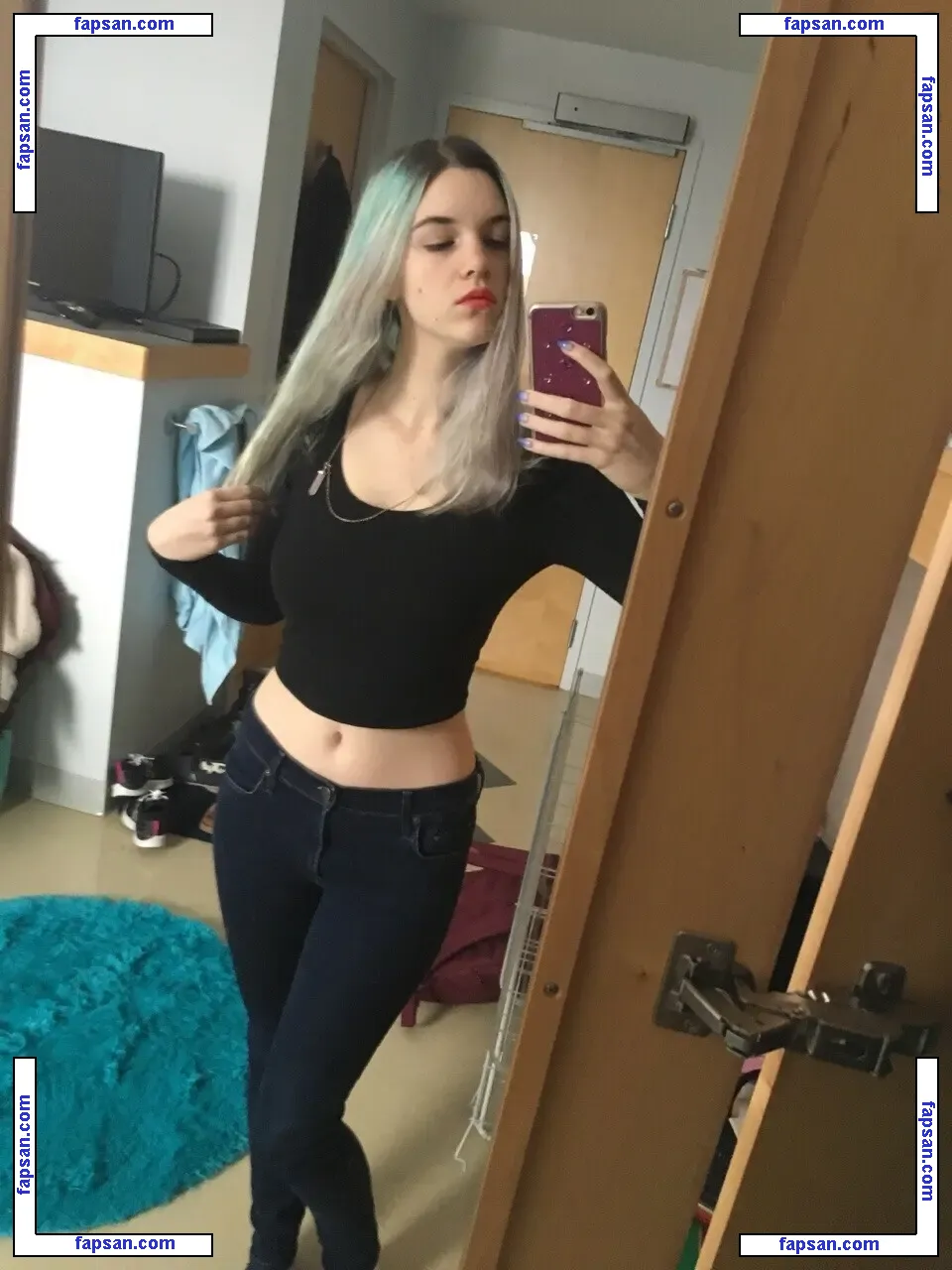 Sarah Z nude photo #0061 from OnlyFans