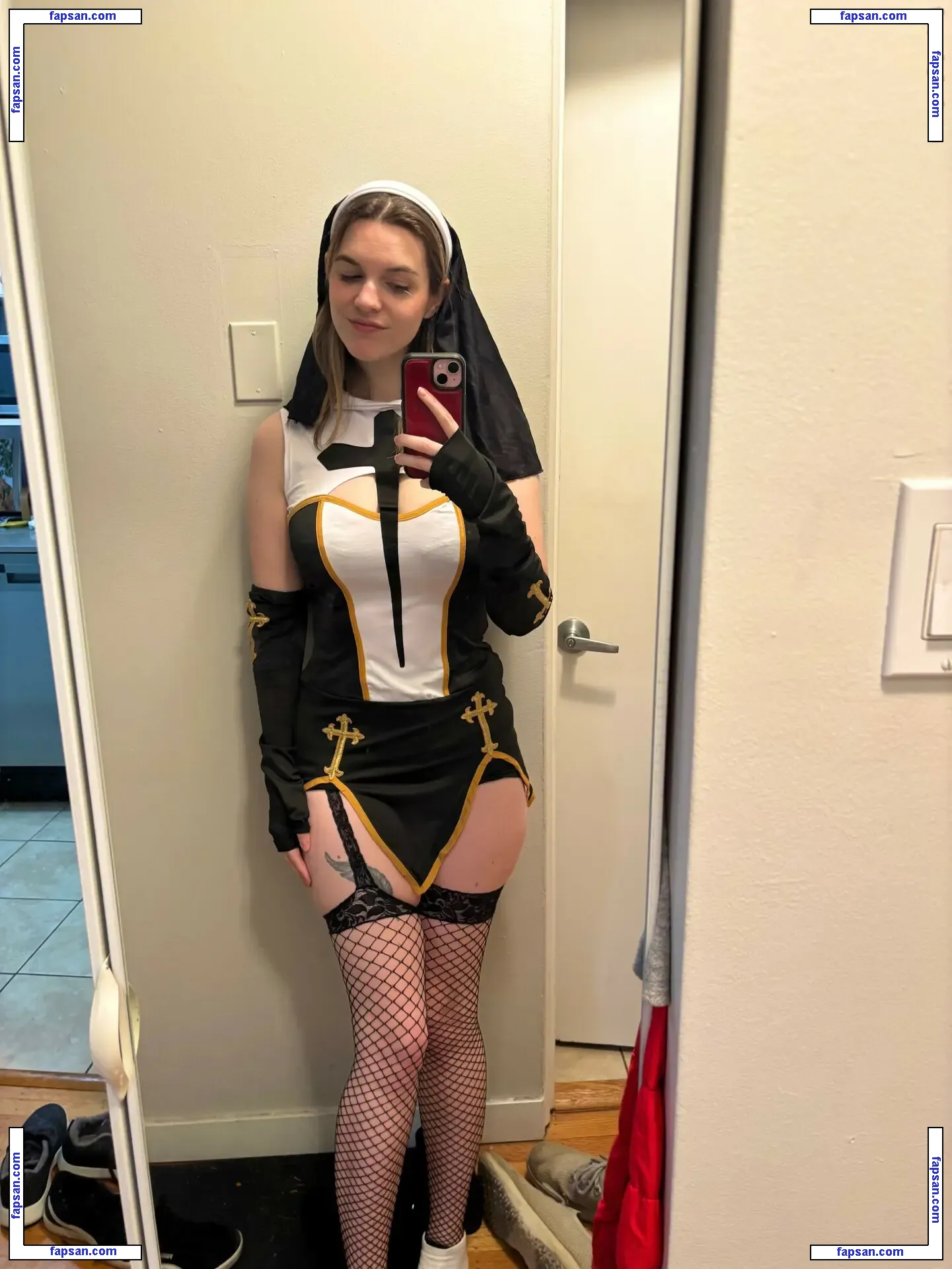 Sarah Z nude photo #0065 from OnlyFans