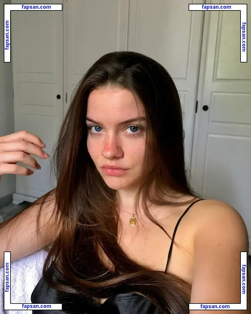 sarahhbl nude photo #0024 from OnlyFans