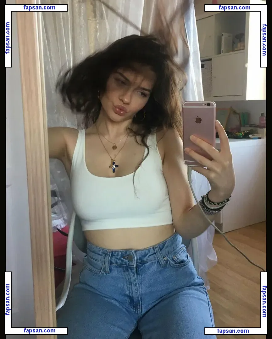 sarahhbl nude photo #0029 from OnlyFans