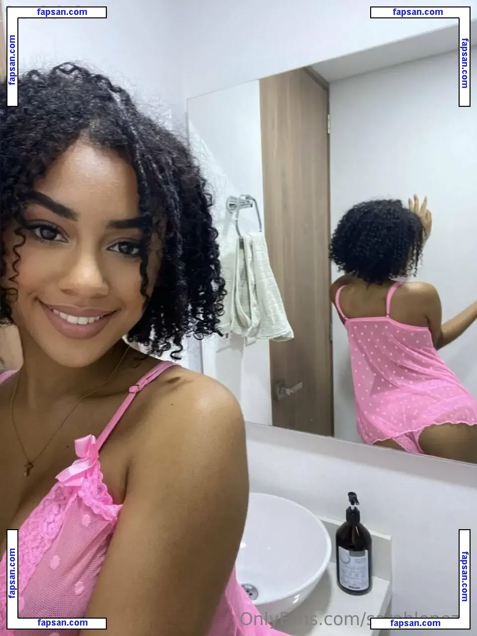 sarahlopez1 nude photo #0024 from OnlyFans