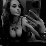 Sarahmelek голая #0002