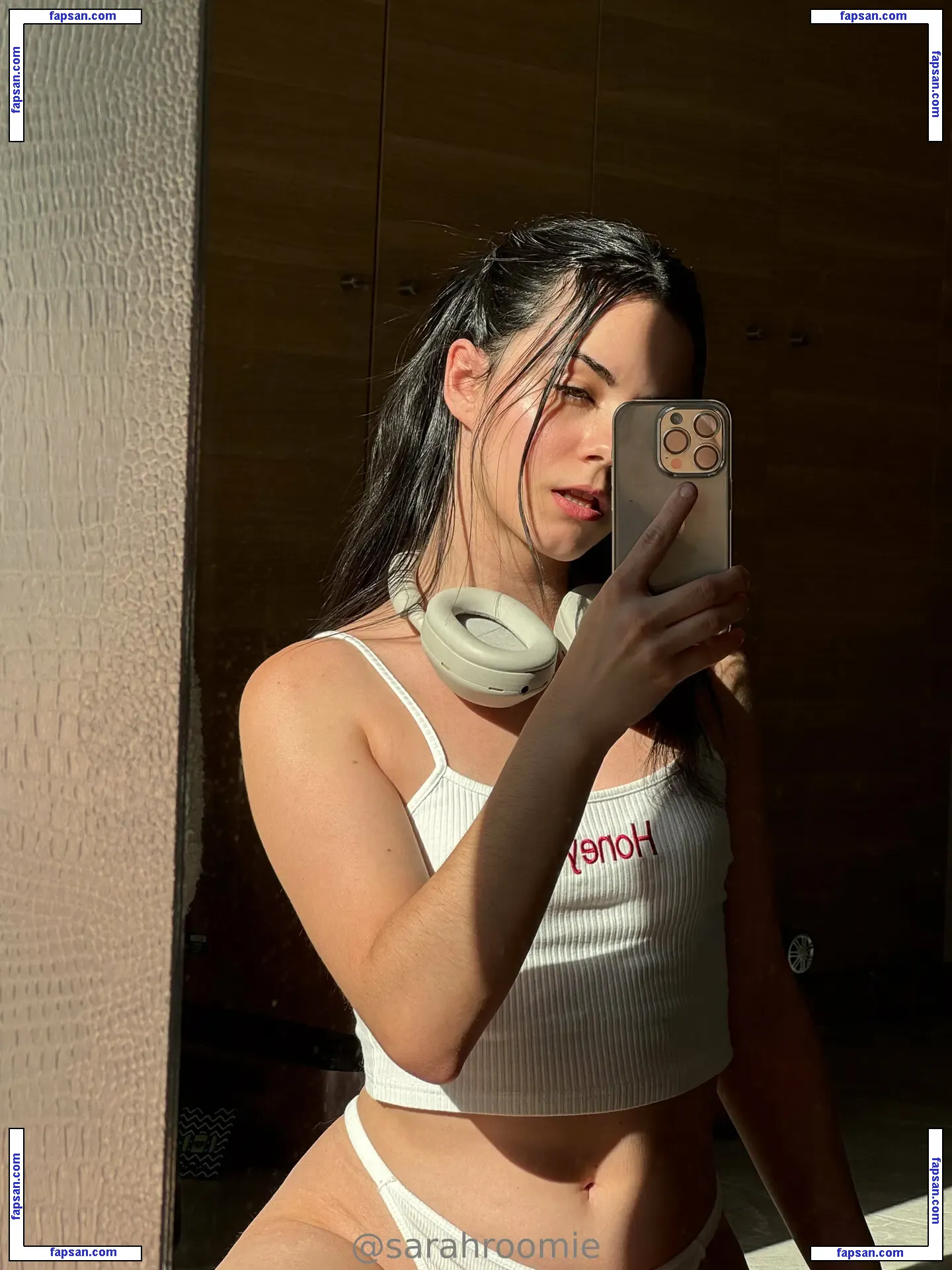 sarahroomie nude photo #0165 from OnlyFans