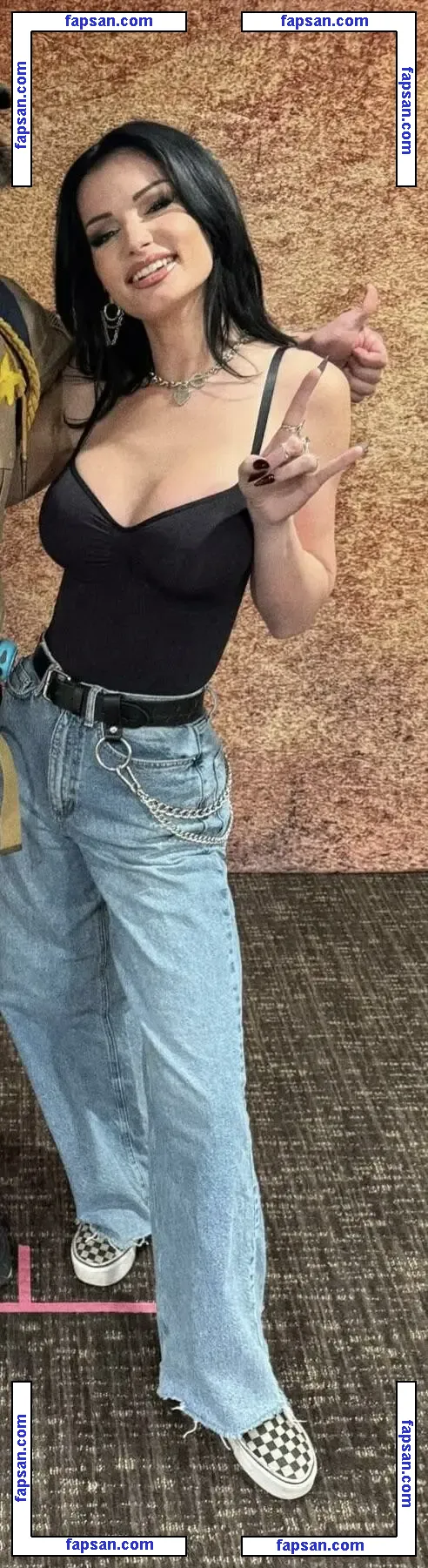 Saraya Bevis nude photo #0203 from OnlyFans