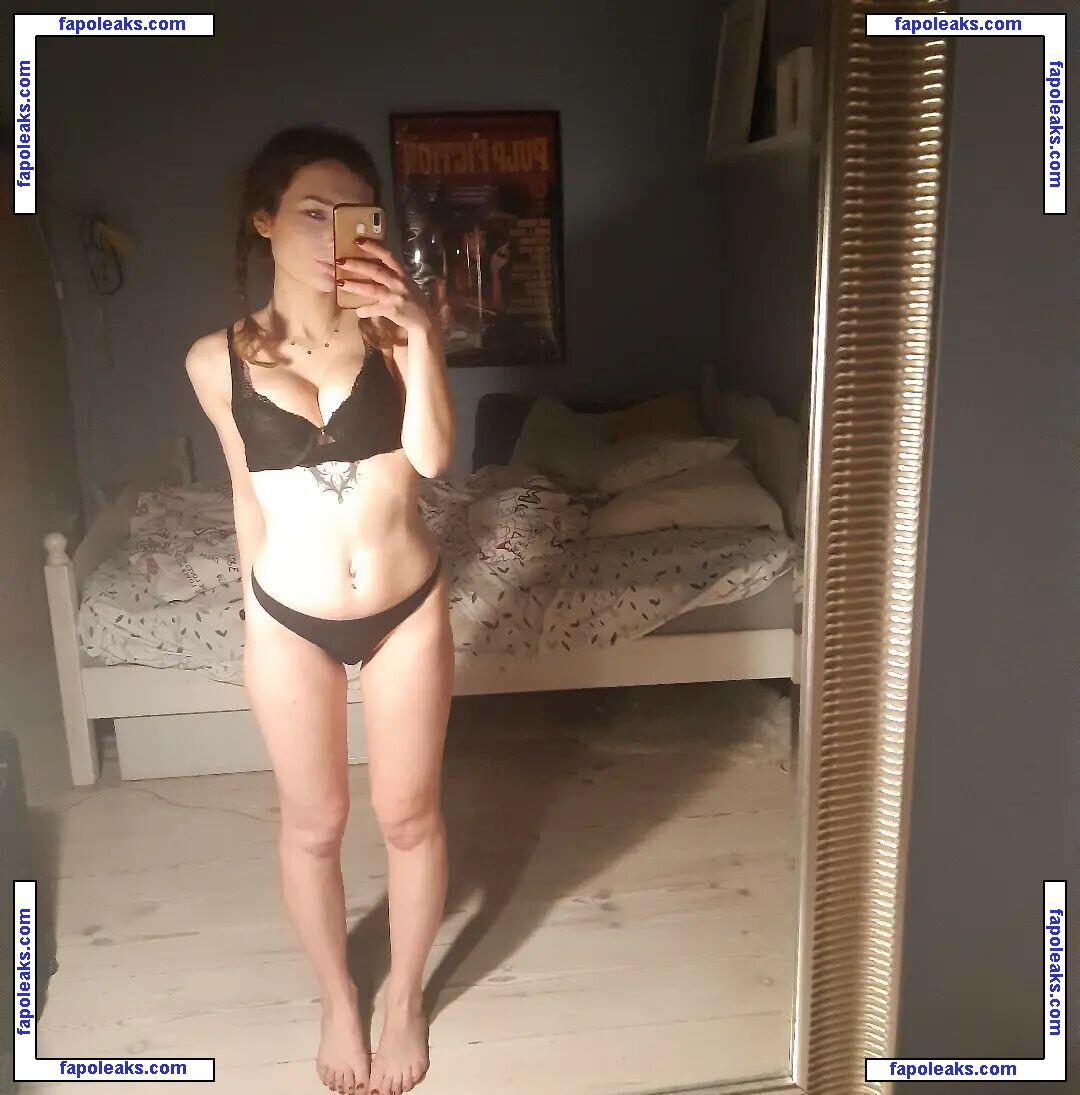 Sarczys nude photo #0006 from OnlyFans