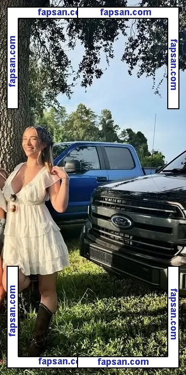 Sarina Hunt голая фото #0023 с Онлифанс