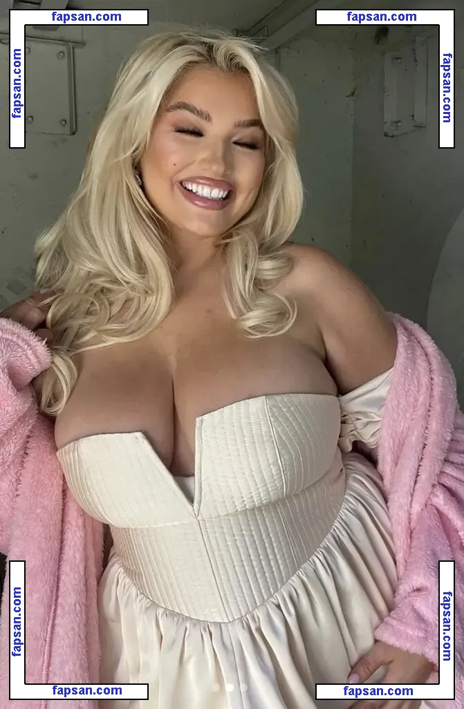 Sarina Nowak nude photo #0055 from OnlyFans