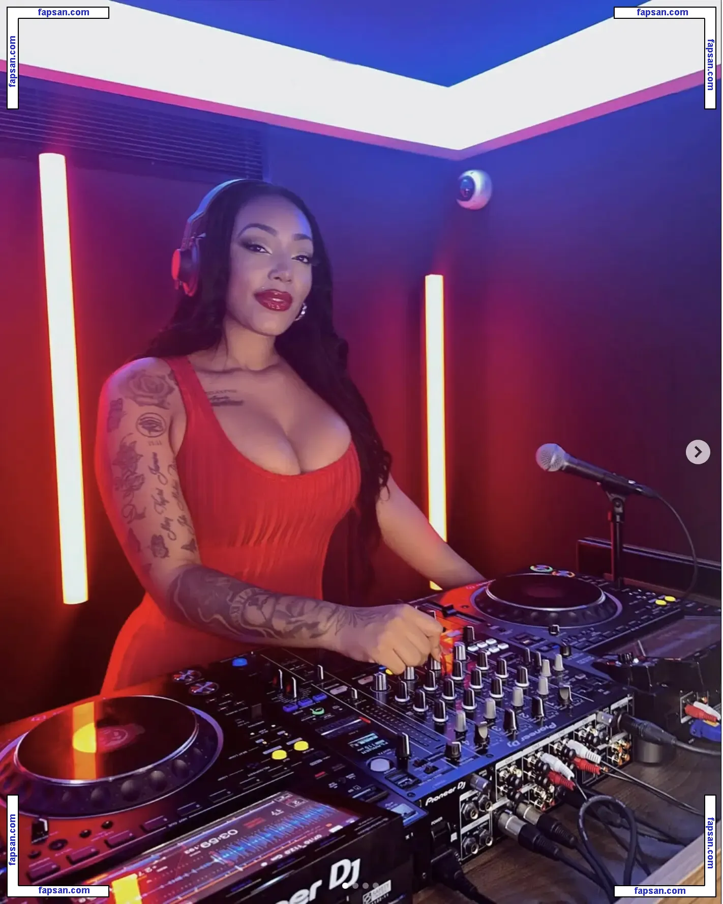 sarzydollyx nude photo #0001 from OnlyFans