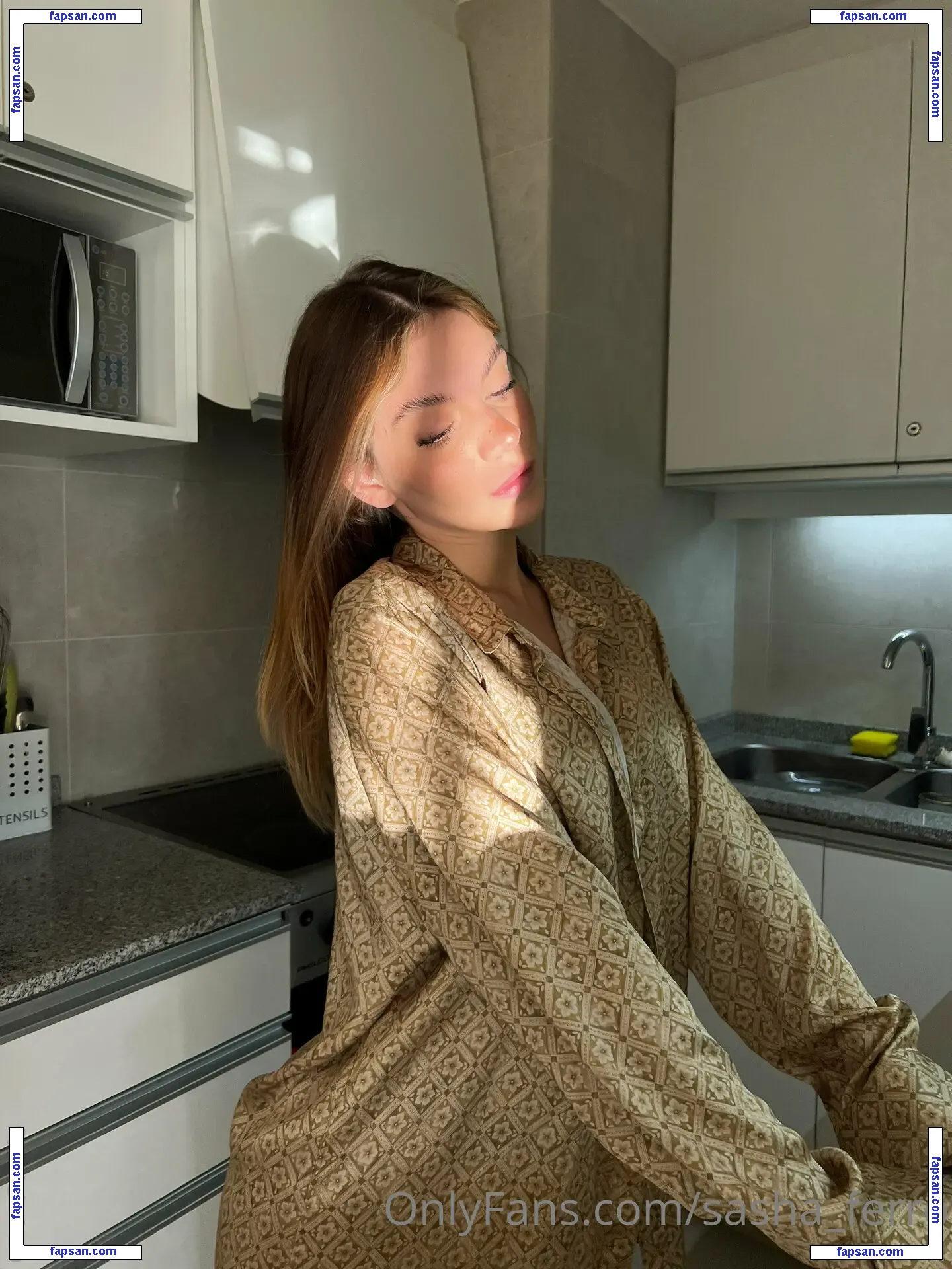 Sasha Ferro nude photo #0014 from OnlyFans