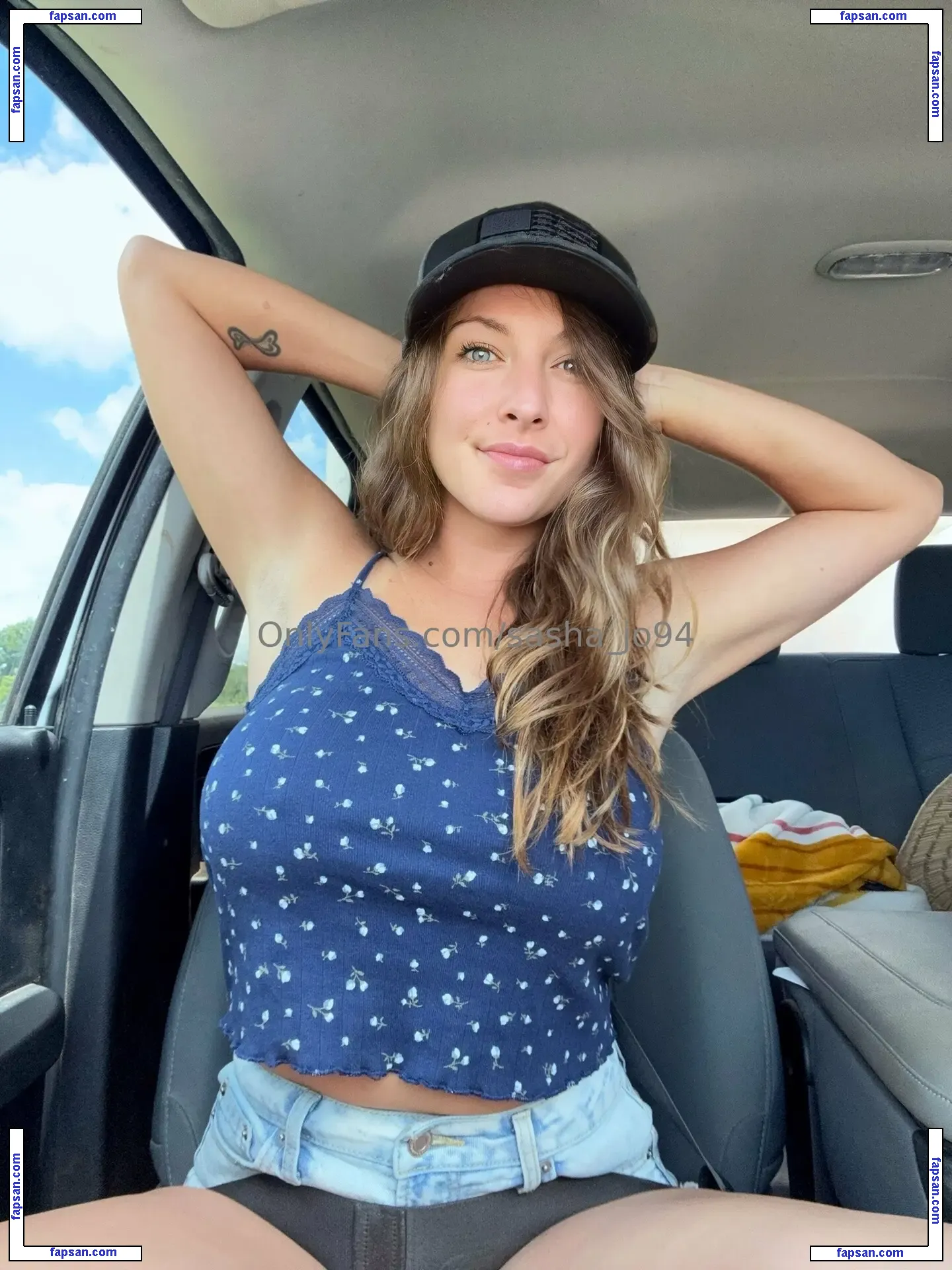 sasha_jo94 nude photo #0077 from OnlyFans
