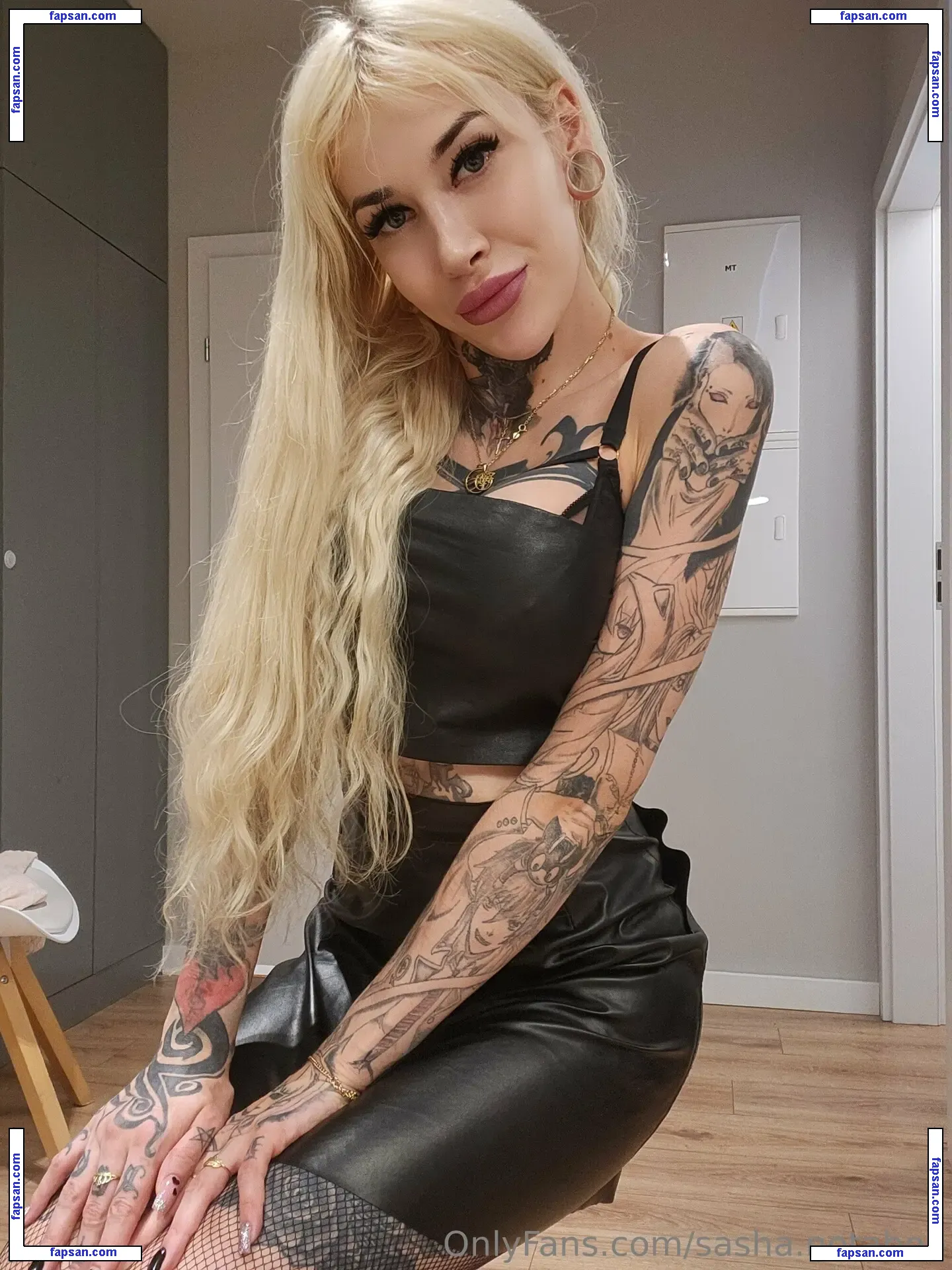 sasha.notaboo nude photo #0011 from OnlyFans