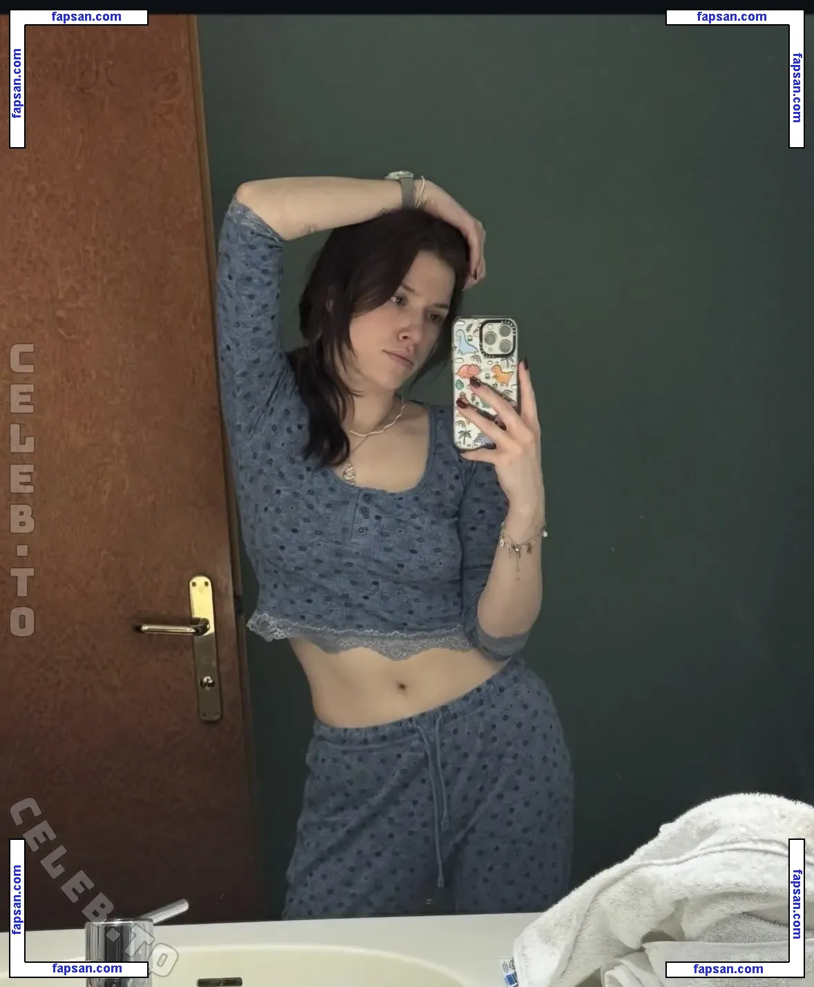 Saskia Fröhlich голая фото #0012 с Онлифанс