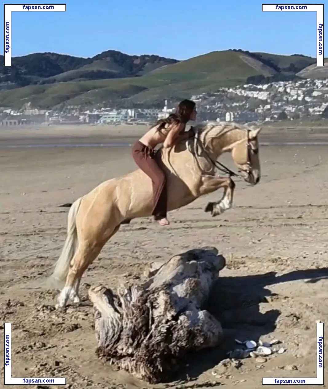 Saskia Herd nude photo #0002 from OnlyFans