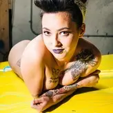 Sassafrass голая #0058