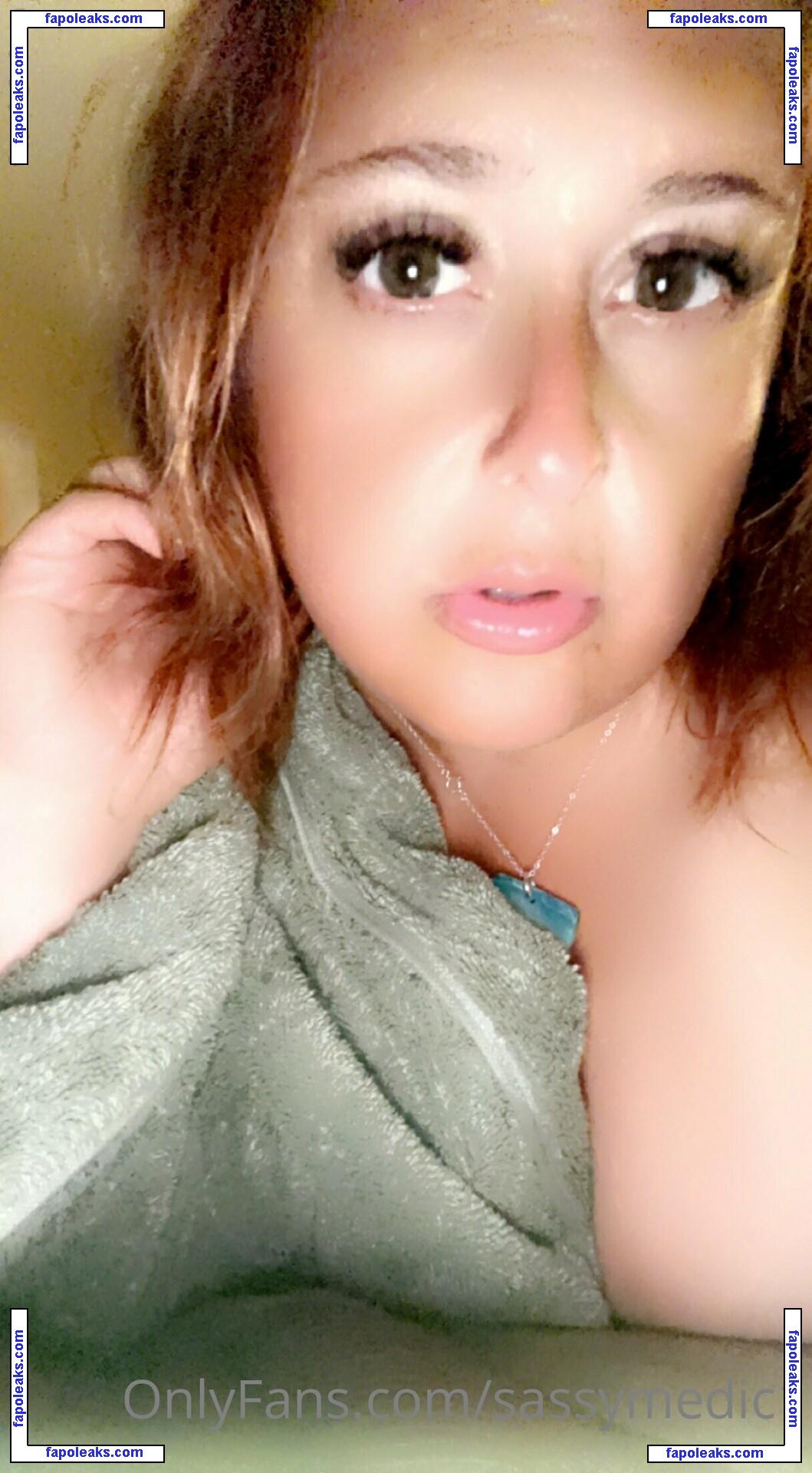sassymedic1 / zemedic1 nude photo #0004 from OnlyFans