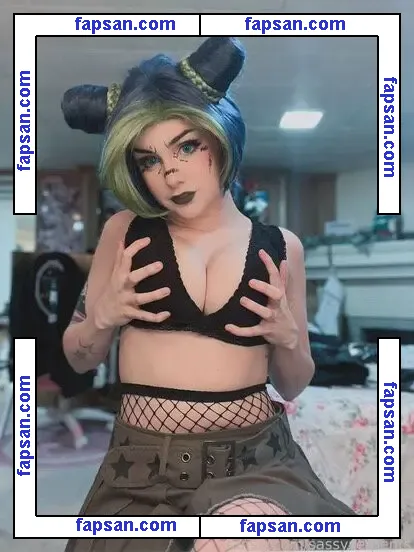 Sassyserpents nude photo #0051 from OnlyFans