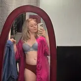 Sativa Skies голая #0035