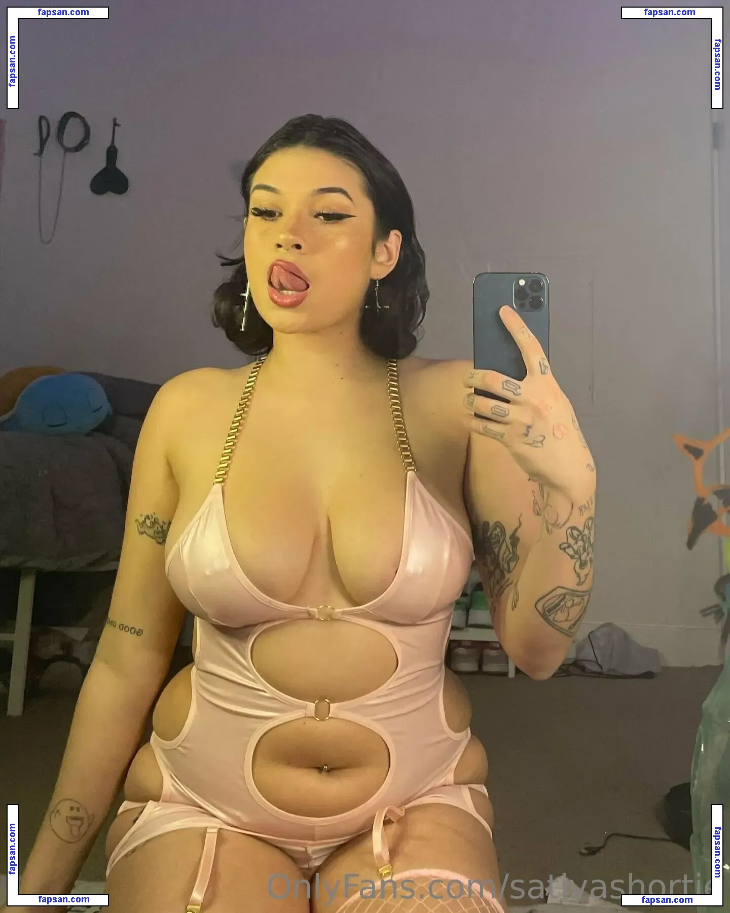 sativashortie / sativashorti nude photo #0035 from OnlyFans