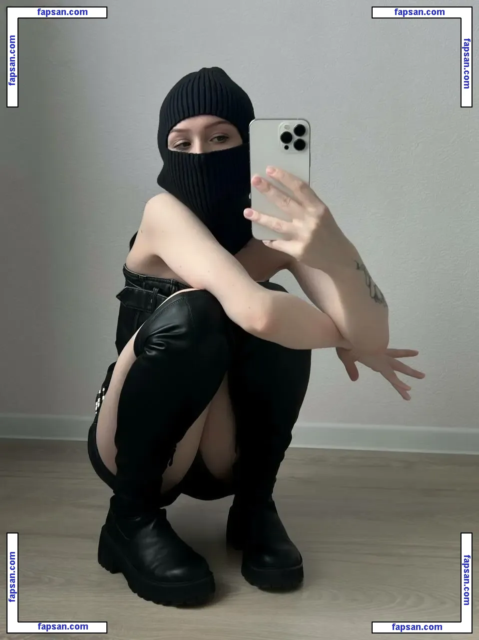 saucensta nude photo #0150 from OnlyFans
