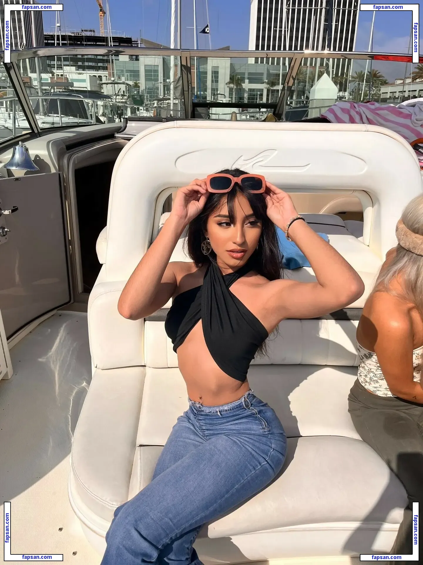 Savannahnoodlez nude photo #0004 from OnlyFans