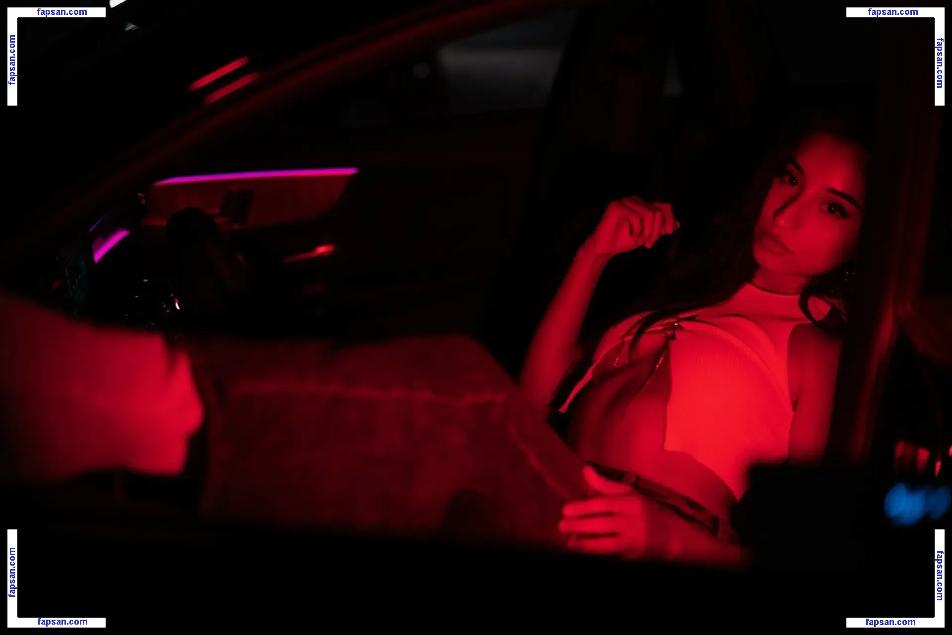 Savannahnoodlez nude photo #0005 from OnlyFans