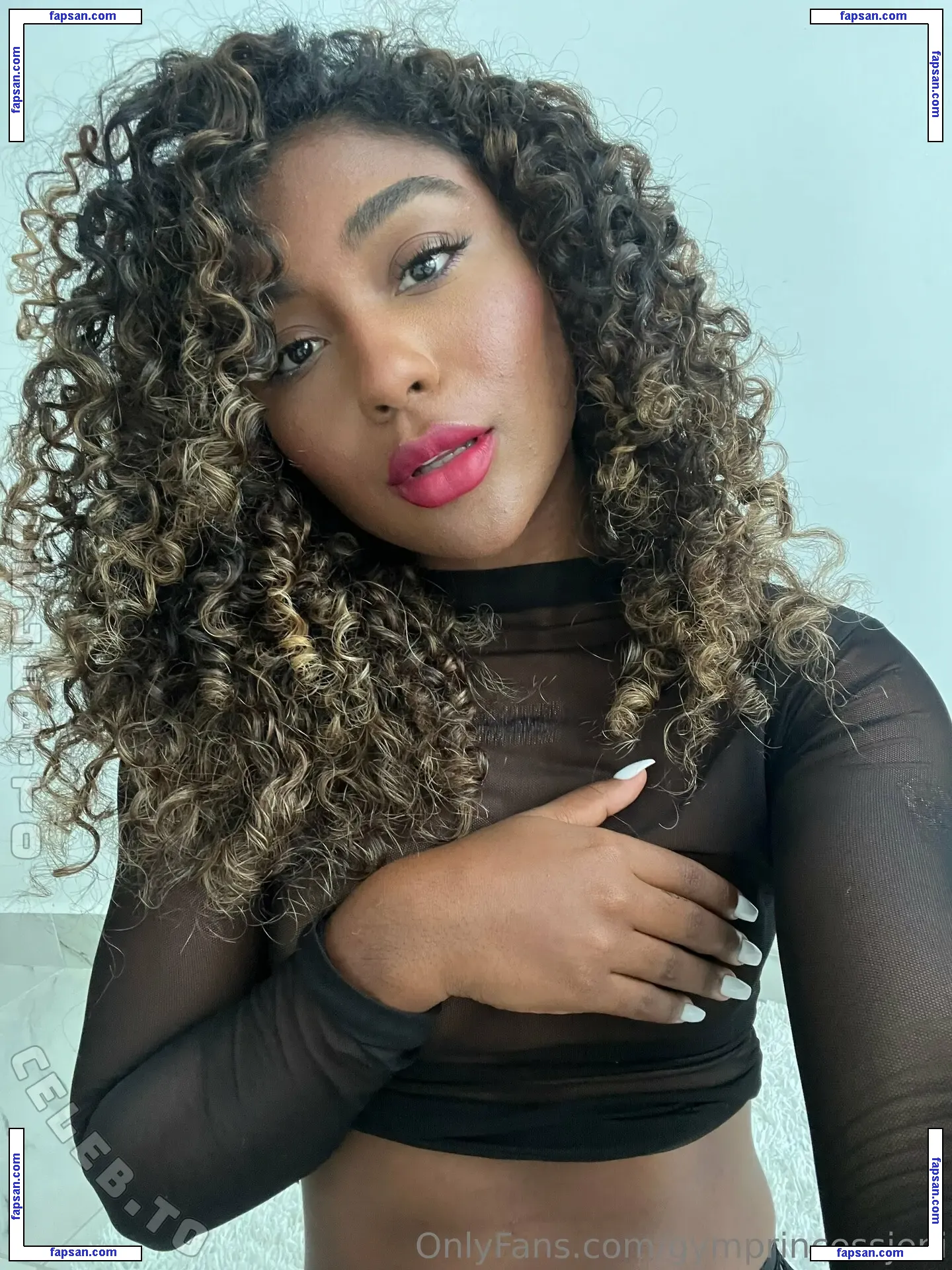 SavannahRoseOfficial nude photo #0004 from OnlyFans