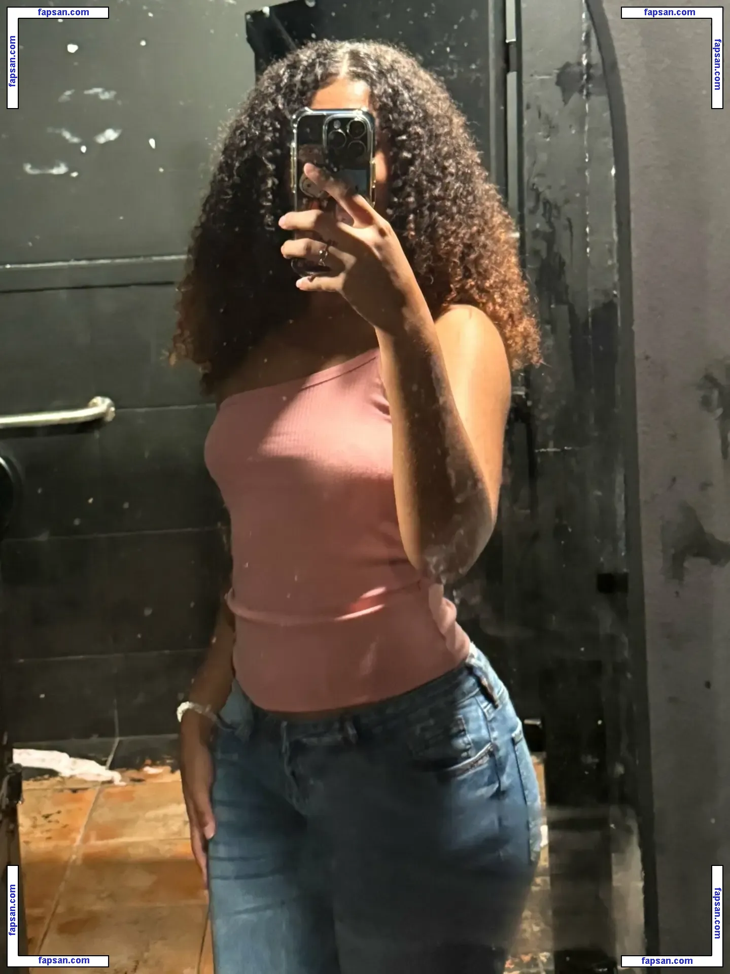 Savzilla nude photo #0028 from OnlyFans