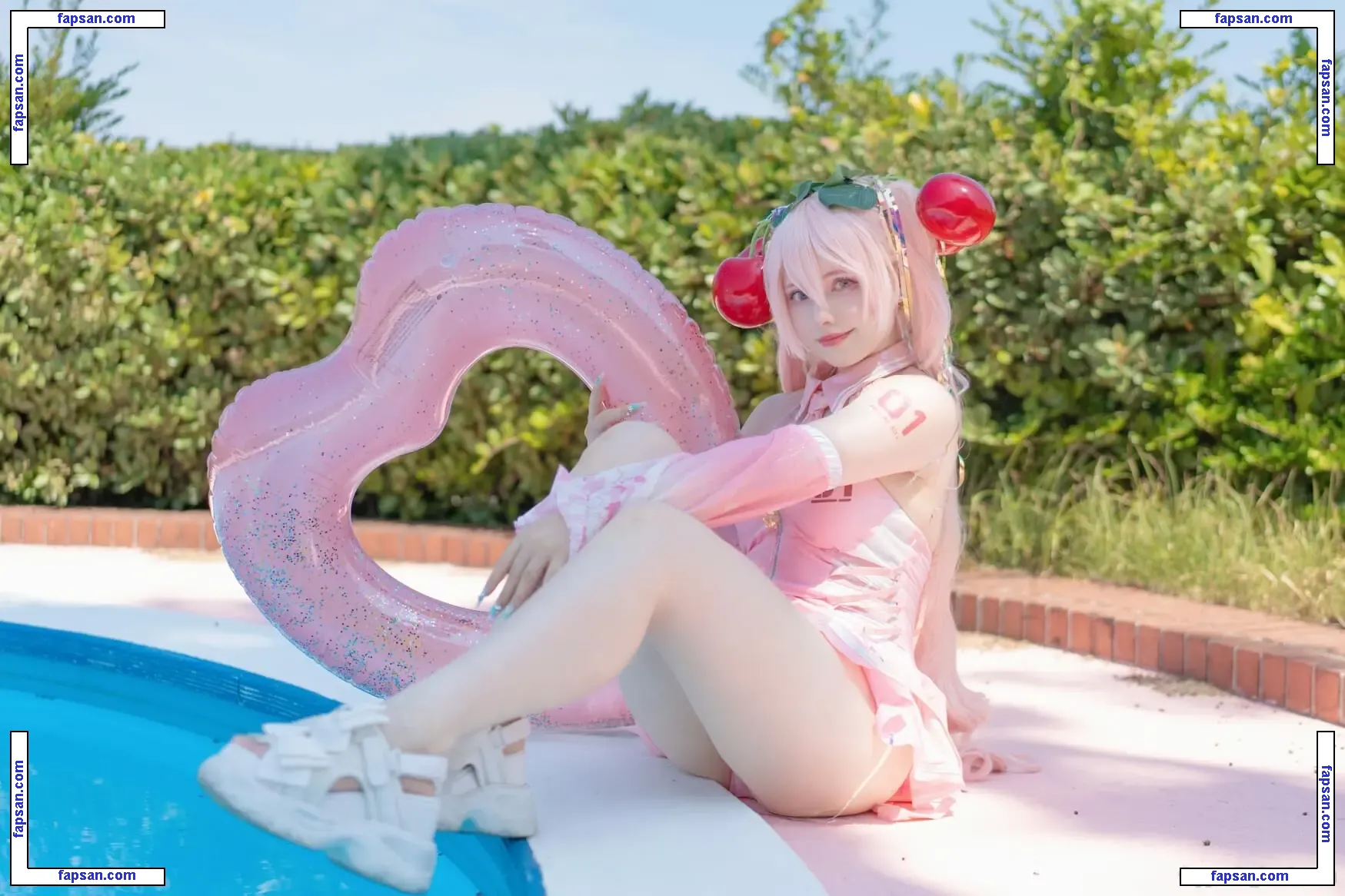Saya Scarlet nude photo #0267 from OnlyFans