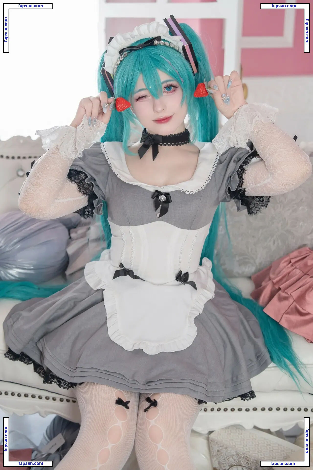 Saya Scarlet nude photo #0303 from OnlyFans