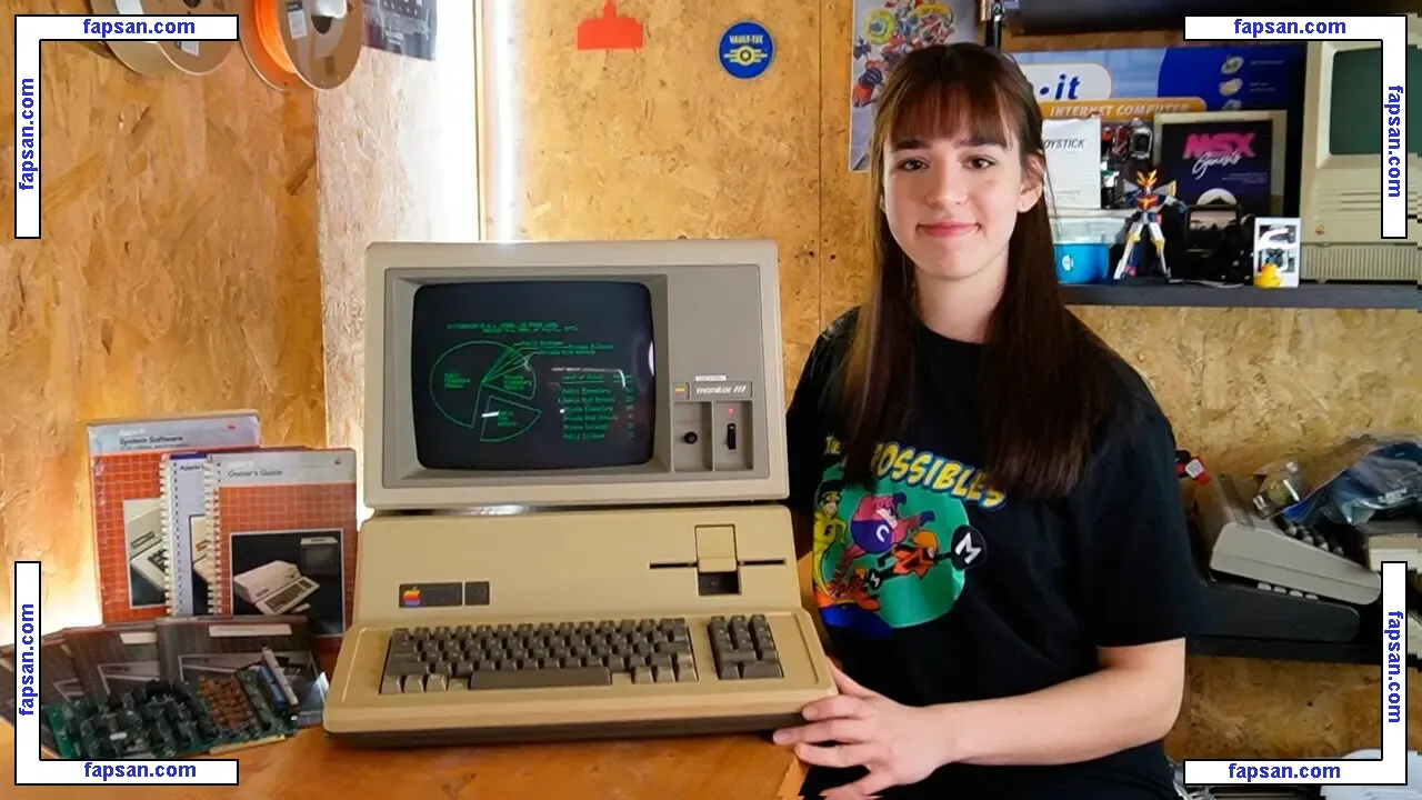 Sayaka Chialva голая фото #0020 с Онлифанс