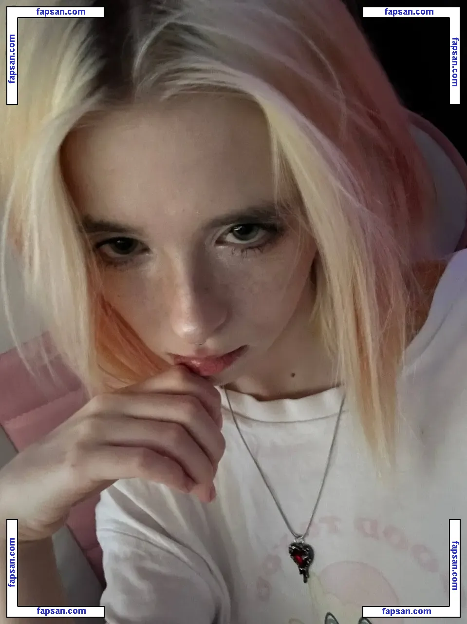 sayamoon nude photo #0004 from OnlyFans