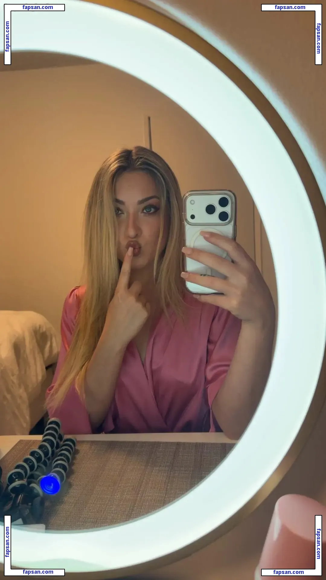 Scarlet Aviram голая фото #0082 с Онлифанс