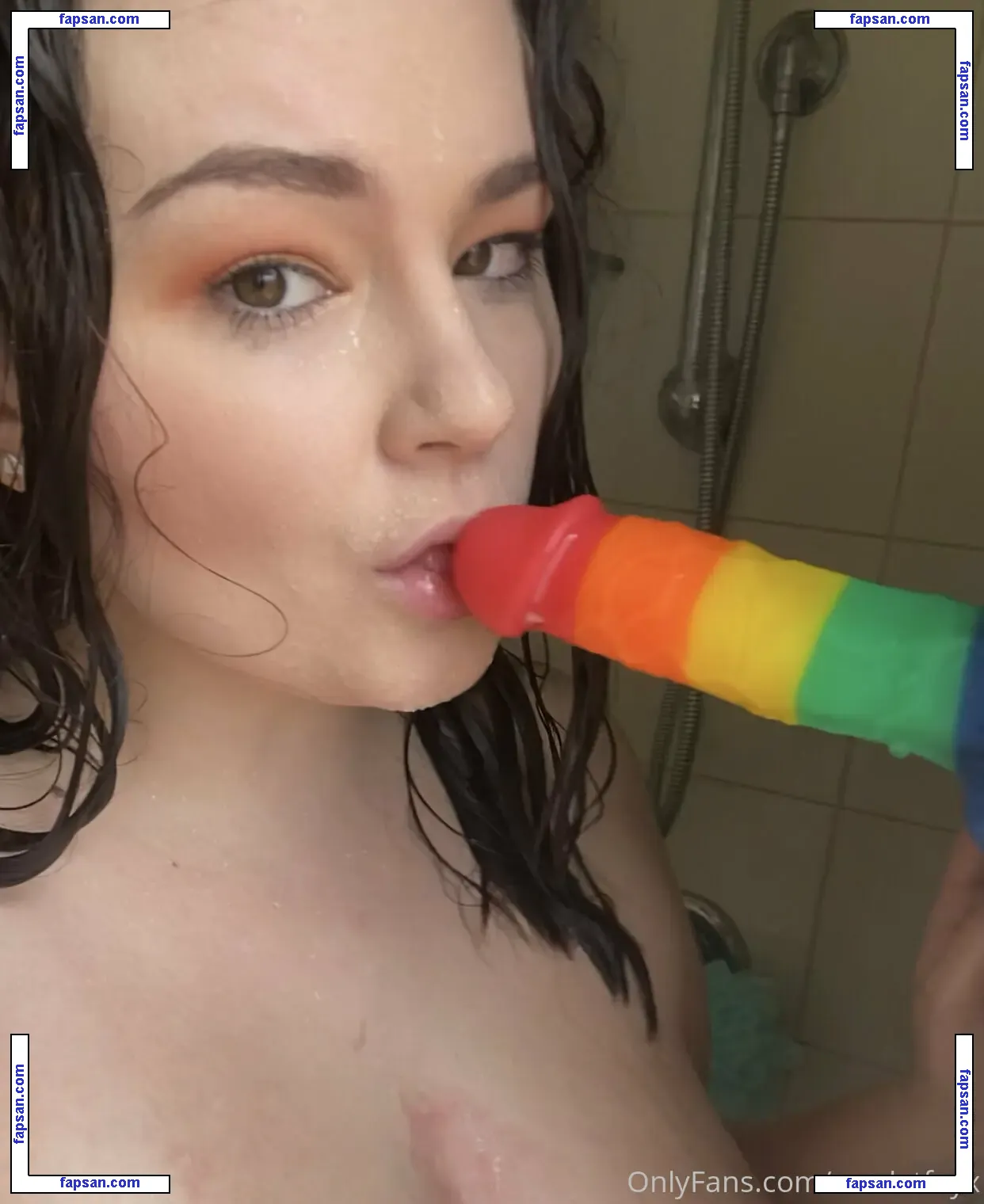 scarletfayx nude photo #0010 from OnlyFans