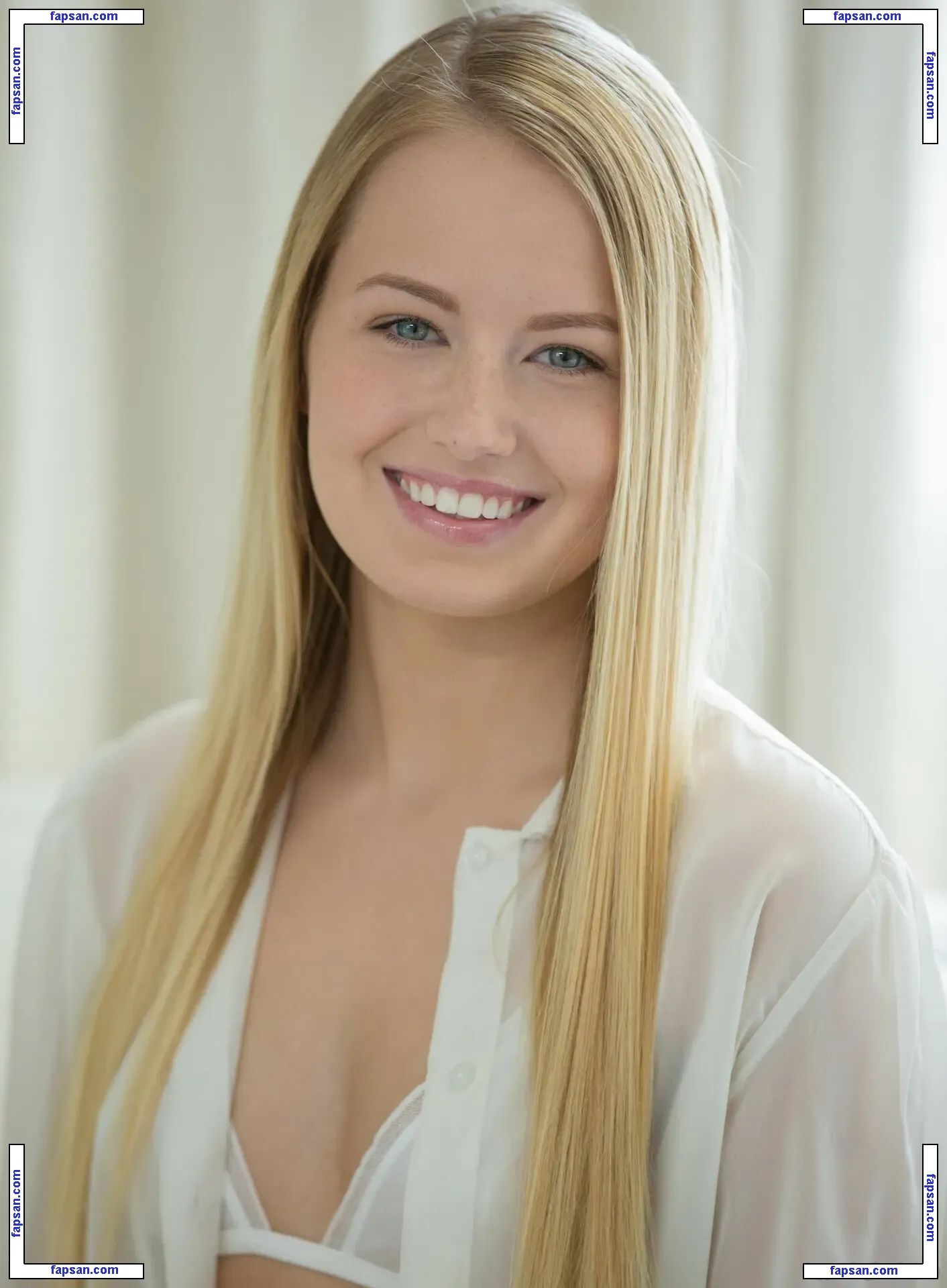 scarlett-sage nude photo #0288 from OnlyFans