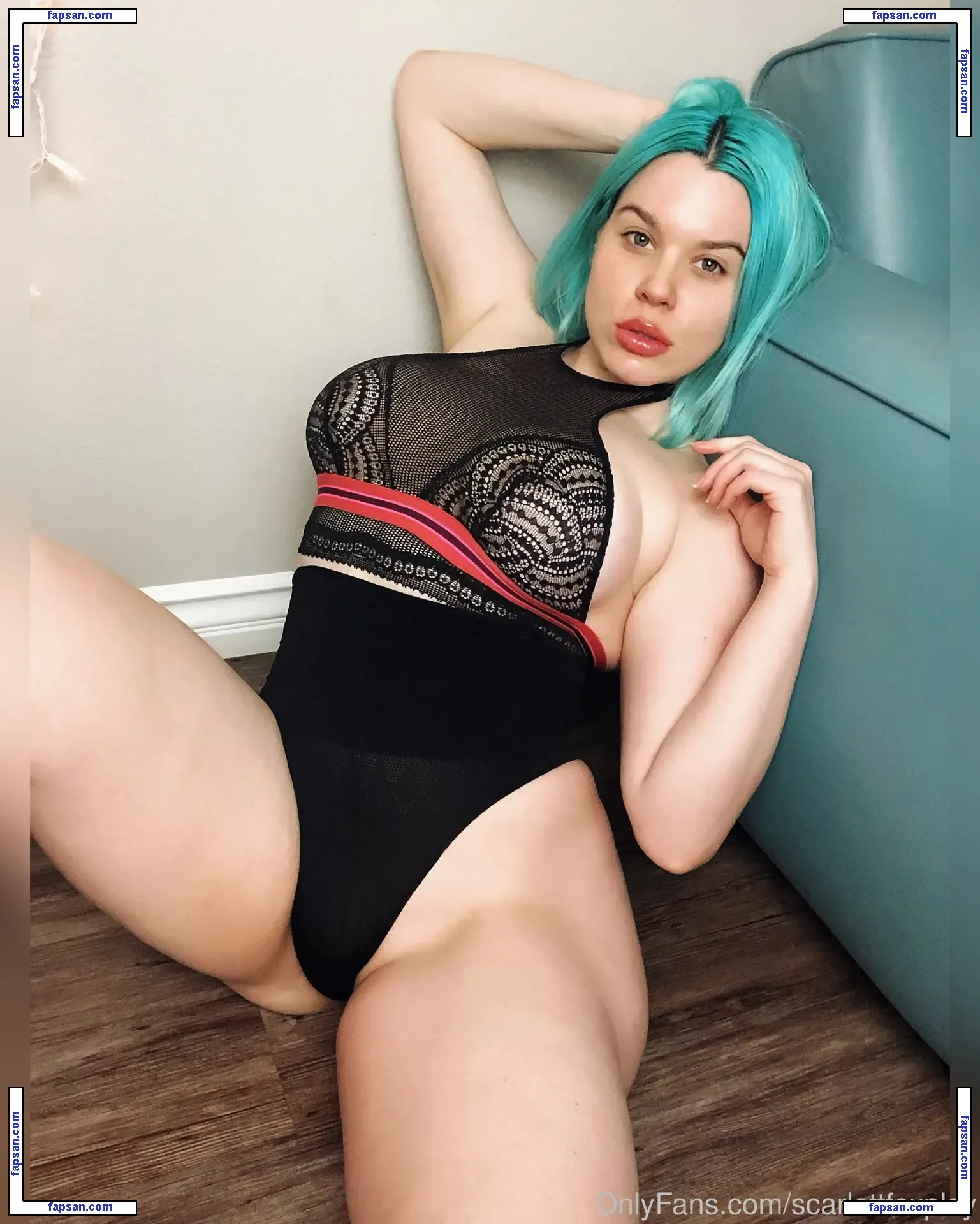 ScarlettFoxPlay nude photo #0211 from OnlyFans