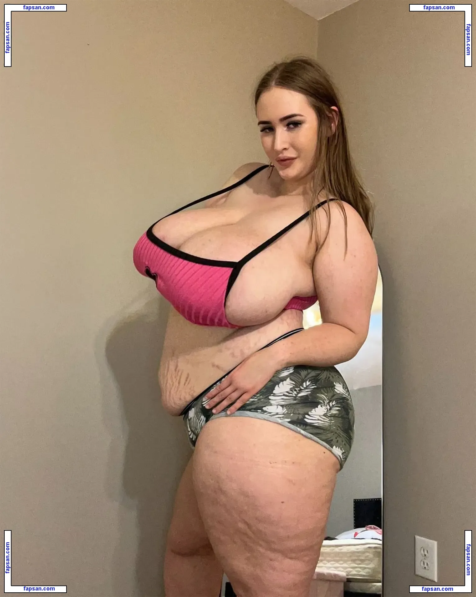 Scarlettrose34 nude photo #0005 from OnlyFans