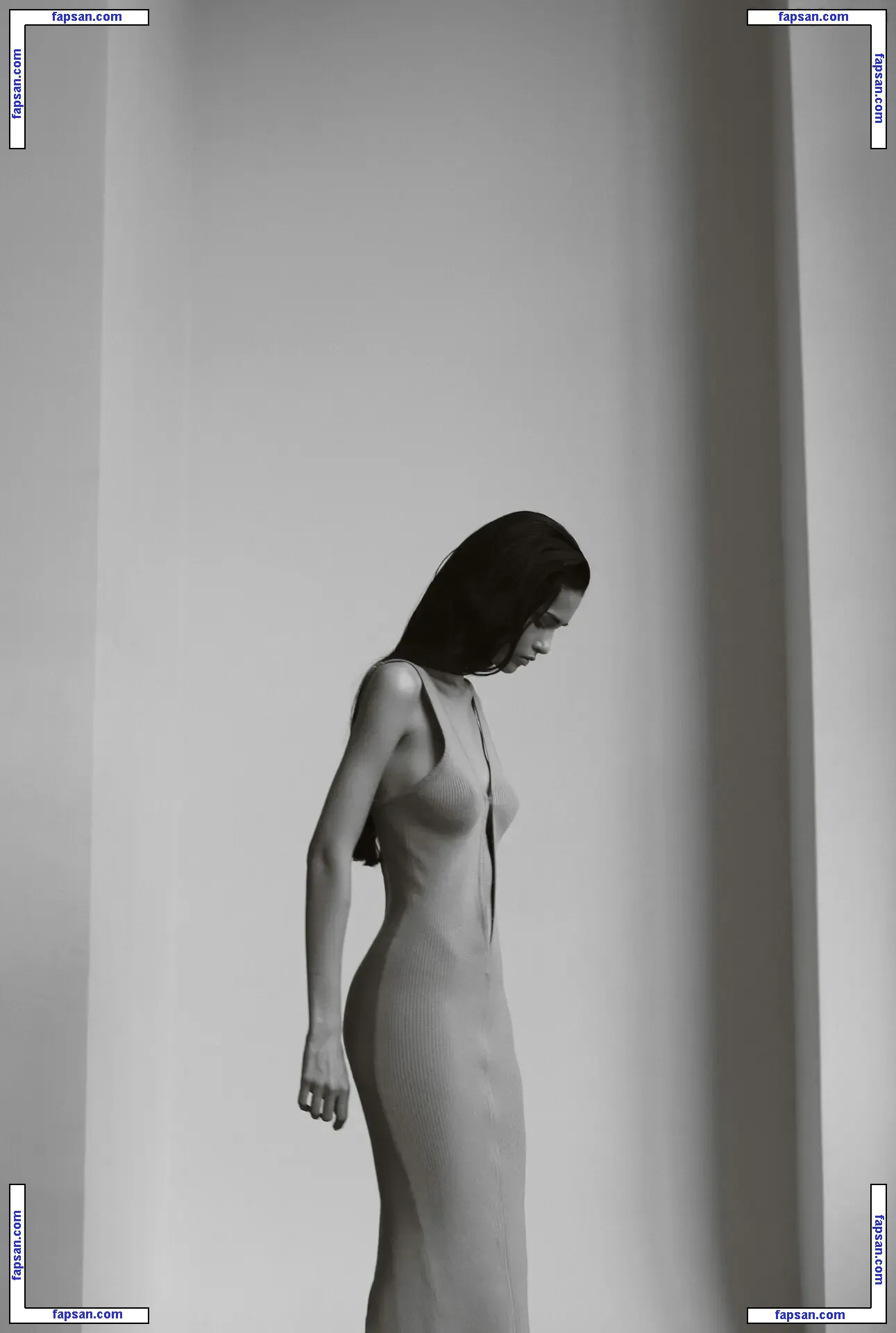 Schassi голая фото #0034 с Онлифанс