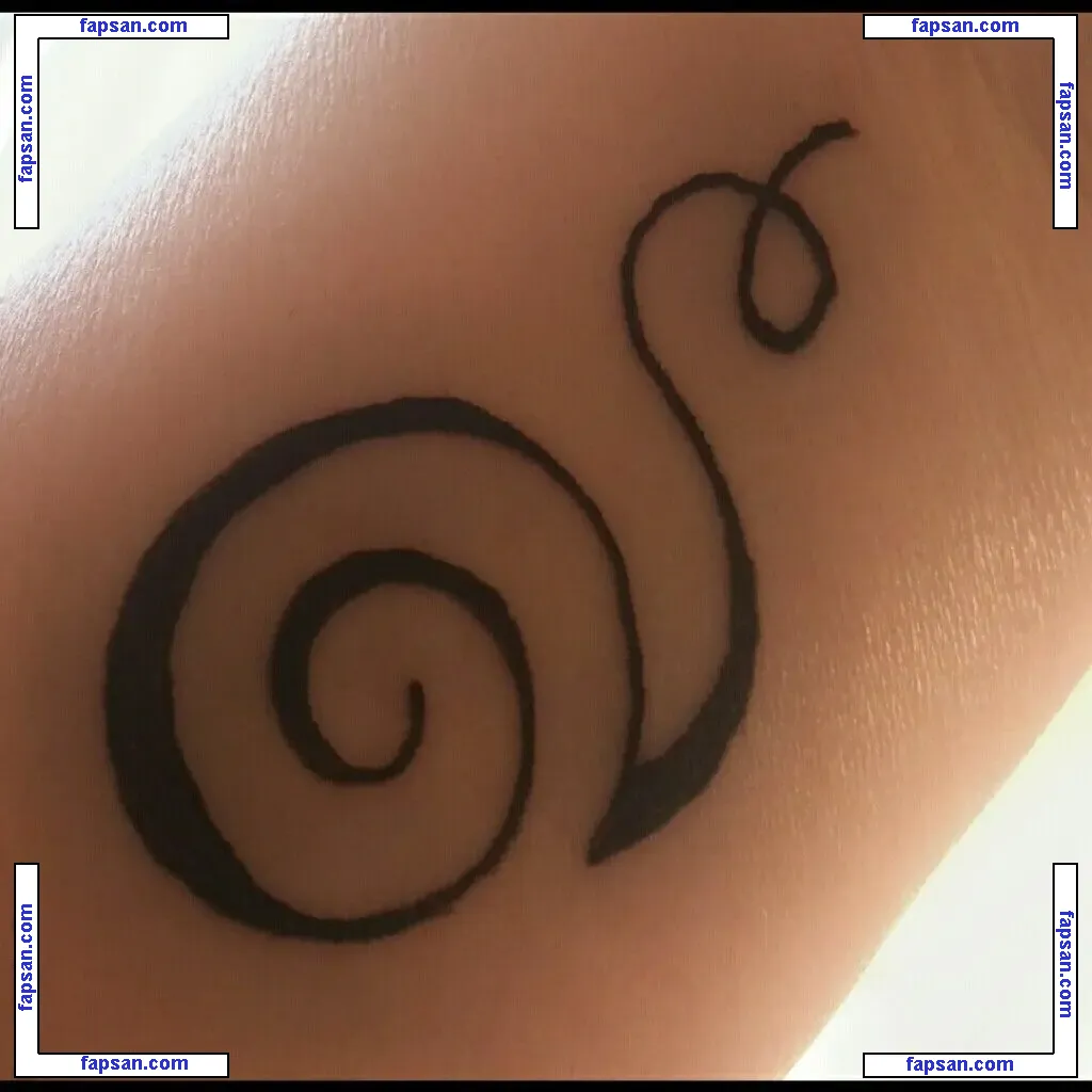 Schnecke nude photo #0003 from OnlyFans