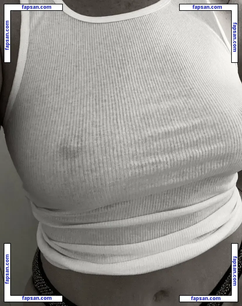 Scorpio_Karen18 nude photo #0002 from OnlyFans