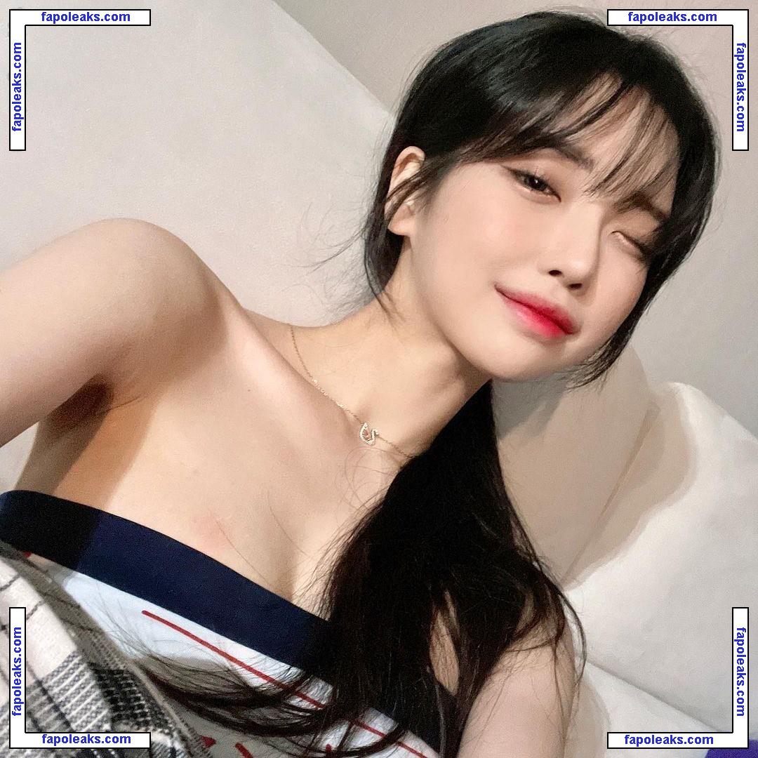 Se Yeon / lovely_._v nude photo #0019 from OnlyFans